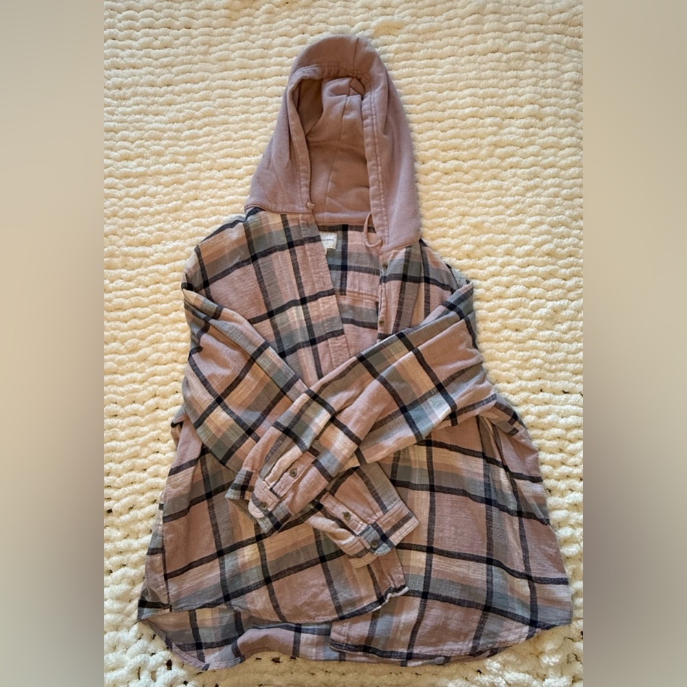 American Eagle Outfitters Pink and Black Plaid Shirt